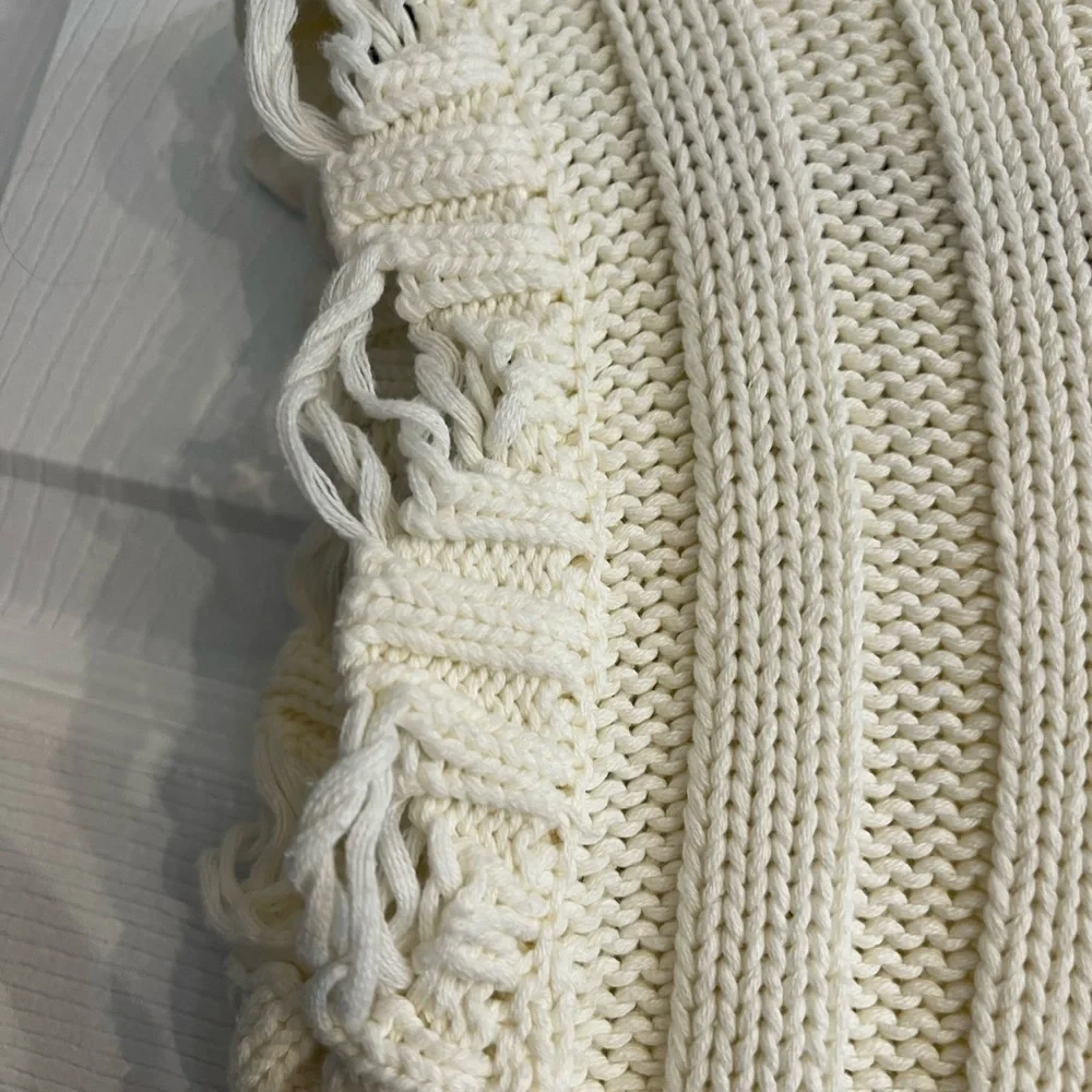 Zara chunky knit short sleeved cream sweater with side toggles small - Picture 3 of 4